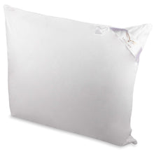 Ielādējiet video galerijas pārlūkā, Dūnu - spilvens Luxury bērniem 40 x 60 cm | 300g PenPol