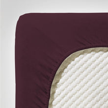 Ielādējiet video galerijas pārlūkā, Palags ar gumiju Plum | Jenny Fleuresse