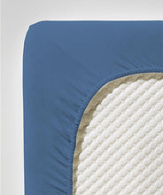 Ielādējiet video galerijas pārlūkā, Palags ar gumiju Denim | Jenny Fleuresse