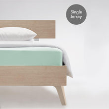 Ielādējiet video galerijas pārlūkā, Palags ar gumiju Jade | Jenny Fleuresse