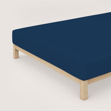 Ielādējiet video galerijas pārlūkā, Palags ar gumiju Bio - kokvilna Blue deep  | Casual schlafgut 
