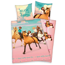 Ielādējiet video galerijas pārlūkā, Gultas veļa bērniem | Spirit Wild and Free HERDING 
