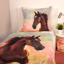 Ielādējiet video galerijas pārlūkā, Gultas veļa bērniem | Wild Horse HERDING 
